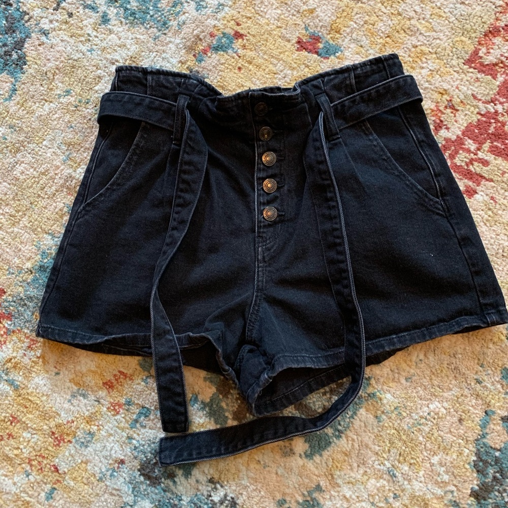 American Eagle high waist jean shorts with belt